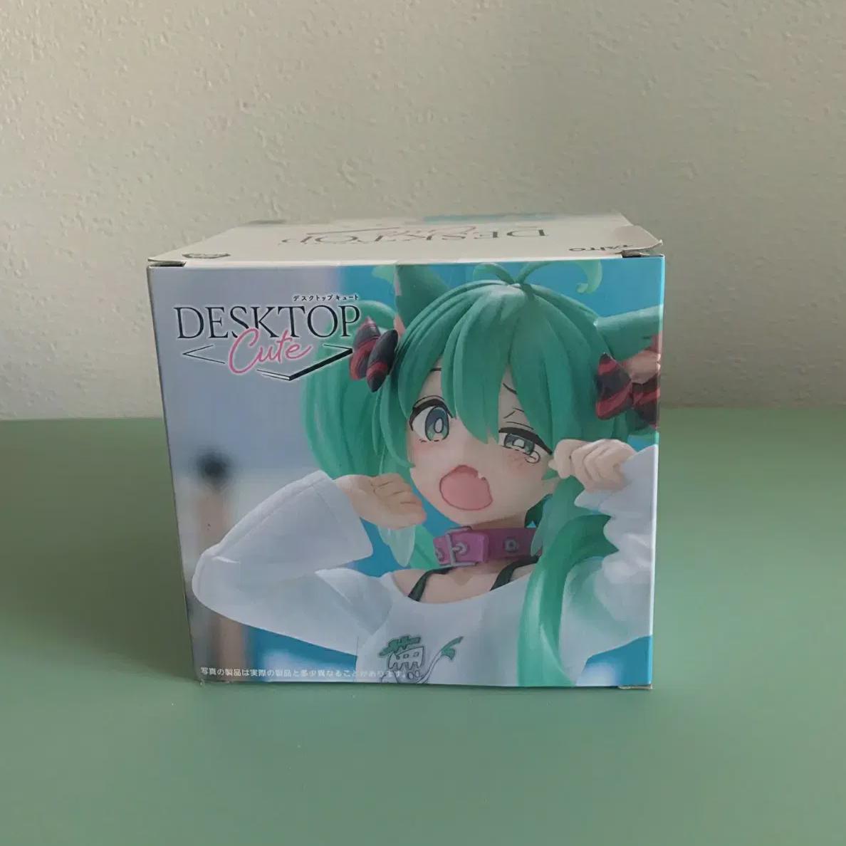 

Настольная фигурка Нэкомими Hatsune Miku