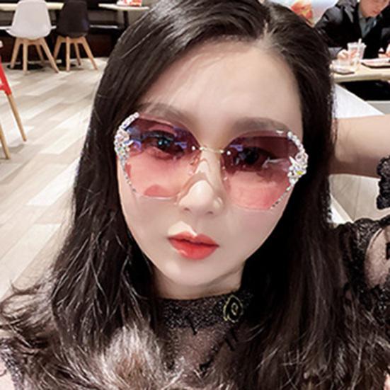 Women Sunglasses Rimless Lightweight High Clarity Wide Cool Sun-resistant Windproof UV Protection Shiny Rhinestone Female Sunglasses for Outdoor