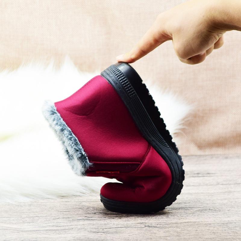 Winter Damen Baumwollschuhe gefüttert und verdickt Alte Pekinger Stoffschuhe Damen Weichsohlige Mittelalterliche Laufschuhe Warme Baumwollschuhe Mutterschuhe