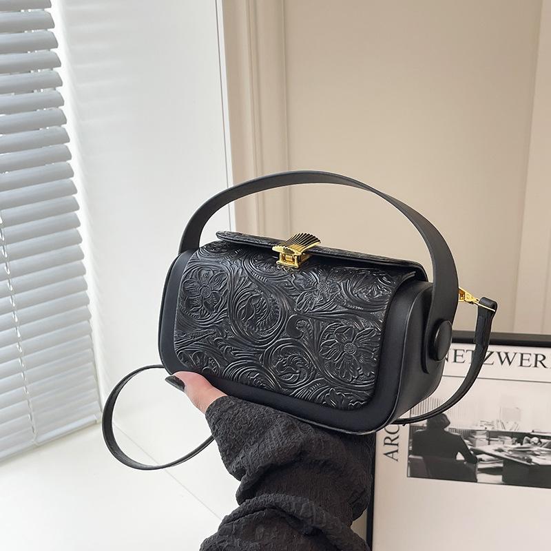 

Korean version of trendy fashion and high-end women s oblique straddle bag multi-color optional shoulder bag versatile work commuter women s bag чёрный