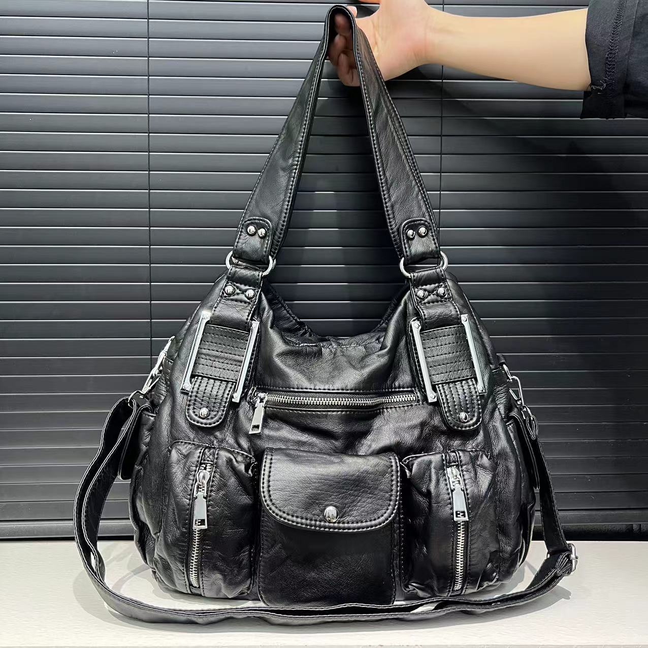 

Women s Fashion Y2K Hot Girl Motorcycle Bag Old Lychee Pattern Multi-Pocket Shoulder Crossbody Bag