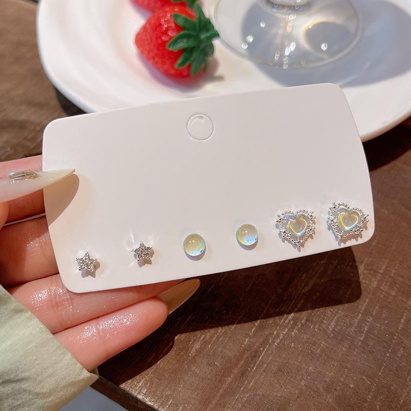 "Korean Style Pearl Ear Piercing Set: Small, Versatile Earrings for Students - Elegant and Simple High-End Jewelry"