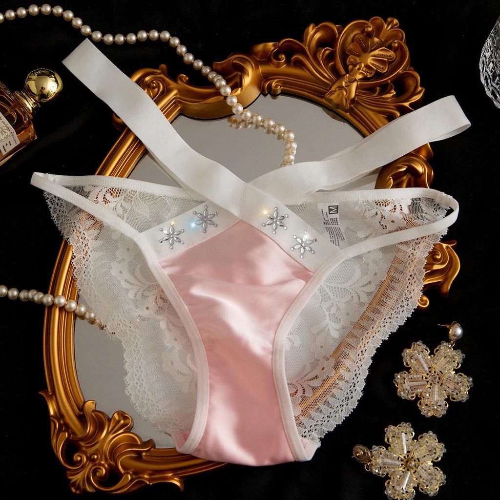Diamond Decoration Bow Mid Waist Panties Lace Sexy Breathable High Elasticity Women’s Panties