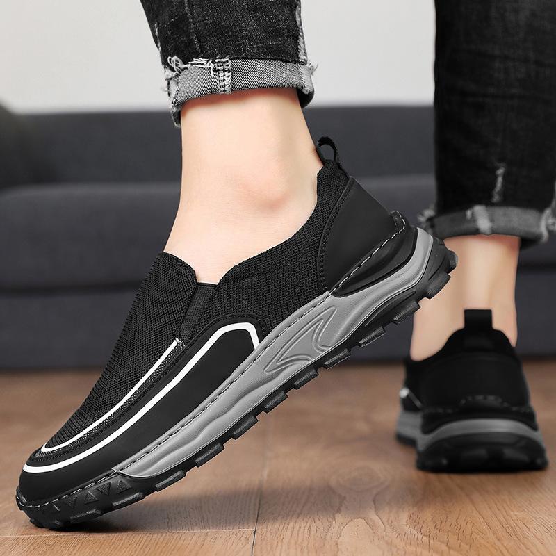 Canvas shoes men's new summer breathable deodorant running casual lazy one-pedal sports shoes men's old Beijing cloth shoes