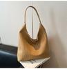 Retro woven bag women's large-capacity autumn and winter leisure shoulder mother and child bag commuter tote bag
