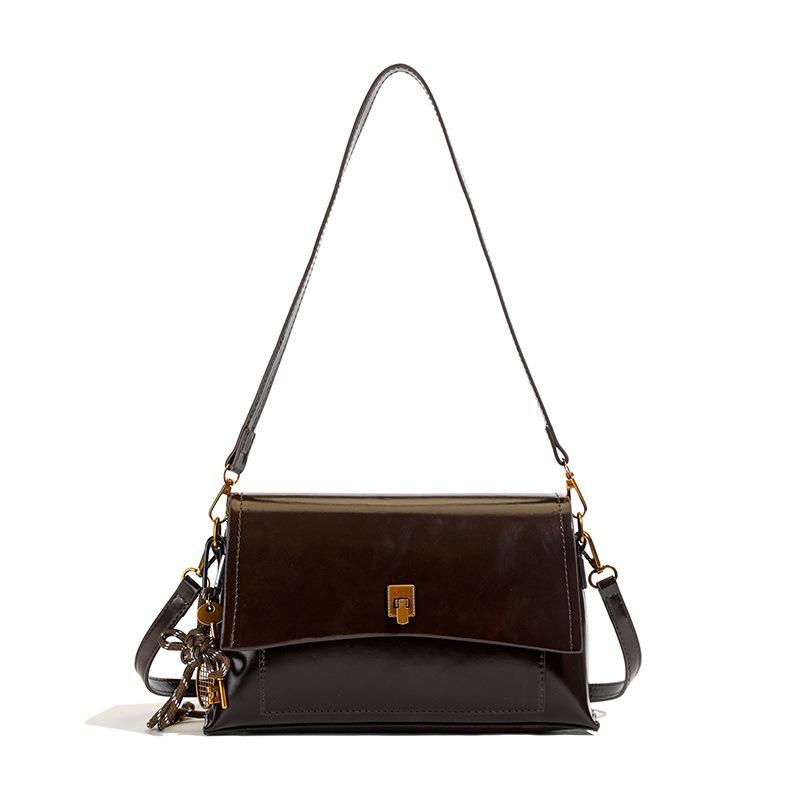 

Oil wax leather, high-end sense, simple temperament, underarm bag, women s commuting versatile casual fashion messenger bag