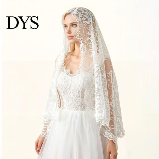 Elegant Lace Edge Veil High-Density Mesh Crisp Shape Bridal Head Accessory with Exquisite Binding Floral Edges Retro Look for Weddings Halloween