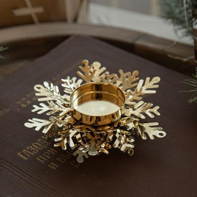 Decorative Modern Snowflake Candle Holders Flower Shape Golden Tealight Holders Iron Christmas Candleholder Wedding