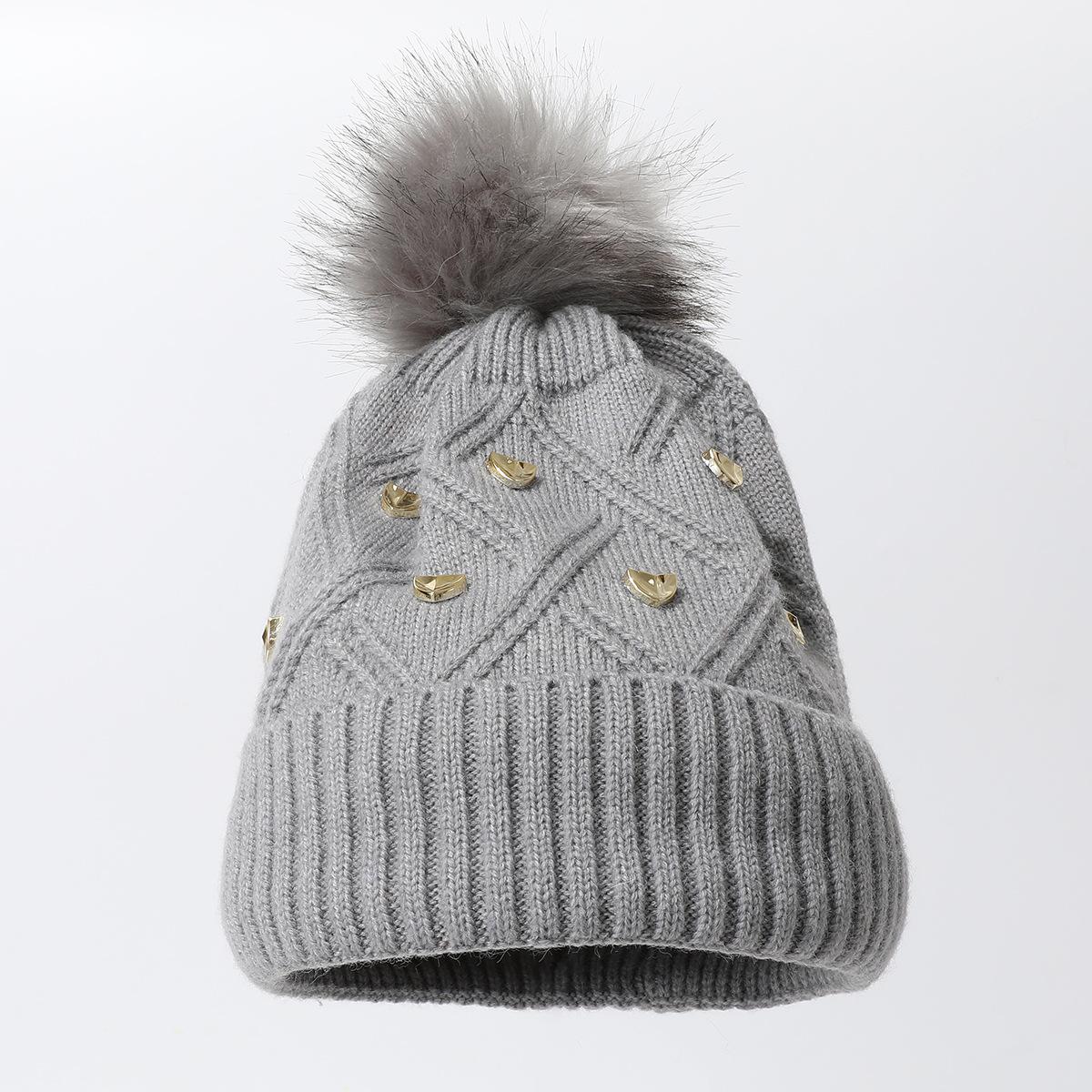 Однотонная вязаная шапка Мягкий восковой помпон Теплая эластичная шапка-свитер Холодная шапка One size fits all [knitted]