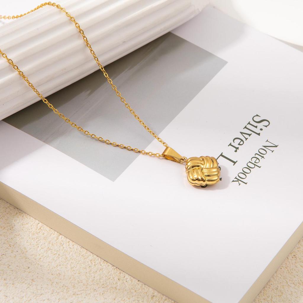 Ocean Style Versatile Clavicle Necklace - Unique & Simple Fashionable Design.