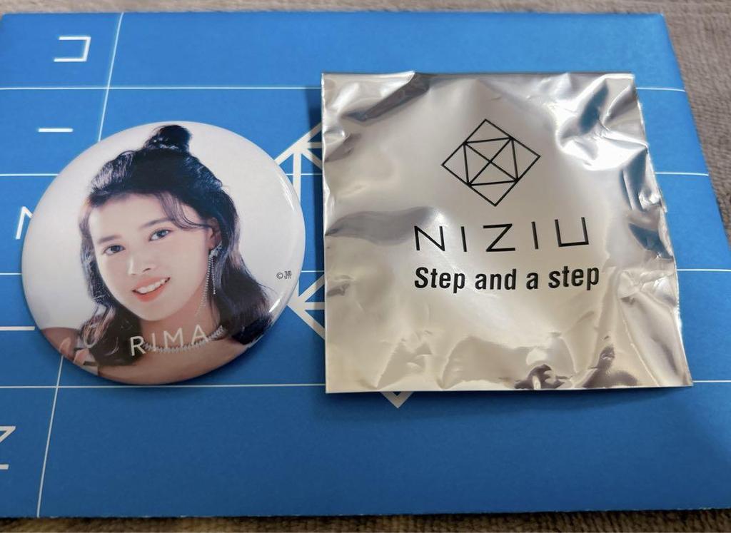 [USED] Price Reduced! NiziU Fit's Coca-Cola Pop-Up Merchandise Mayuka Rima