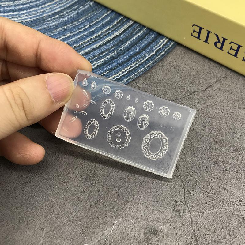 

3D Бант Маленький Медвежонок Силиконовые Аксессуары для Ногтей Резьба Форма Цветы Штамповочная Пластина Трафареты для Ногтей DIY Гель Маникюр Форма Инструменты D