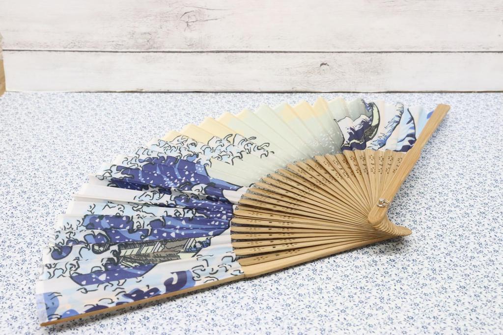 Castle Enterprises Premium Handmade Fans Great Wave off Set of 20 A Bulk a Great Japanese Souvenir for Foreigners [The Kanagawa] - Purchase,