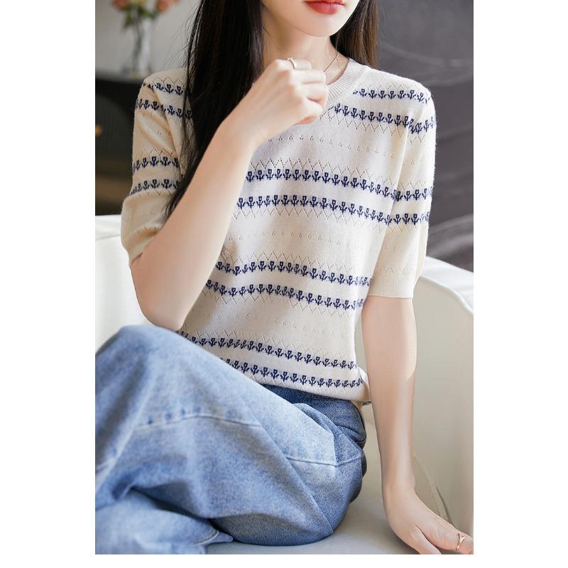Summer New Round Neck Short-sleeved Sweater Hollow Pullover Fashion Jacquard Top