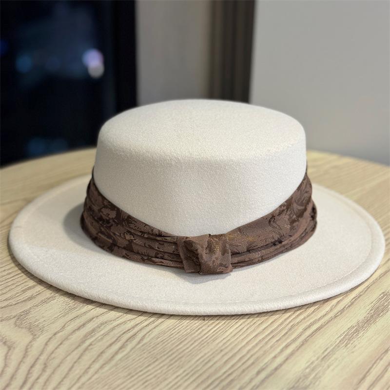 Hepburn Style French Retro Flat Top Hat Women's Autumn and Winter British Versatile Woolen Flat Top Hat Trendy Temperament Bucket Hat