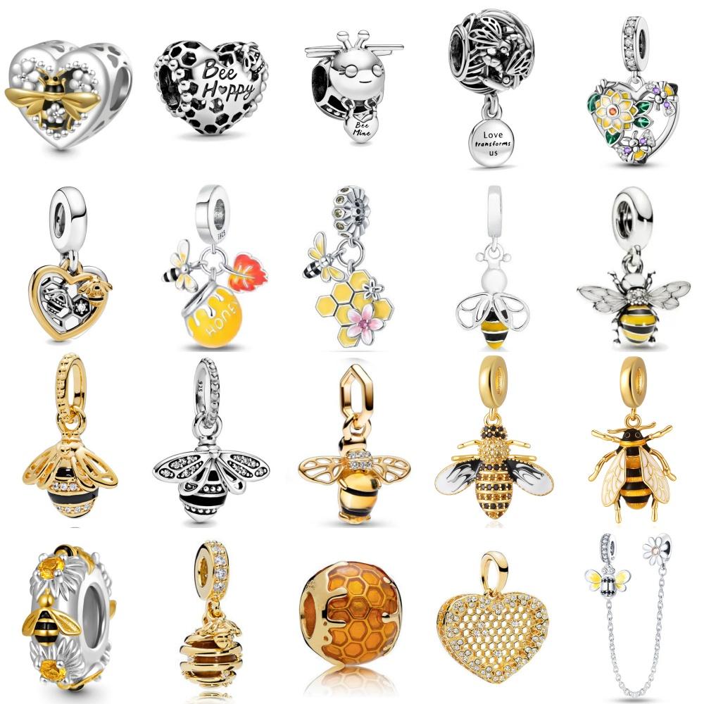 Exquisite bee honeycomb flower pattern jewelry charm pendant, suitable for original bracelet Do It Yourself jewelry making accessories
