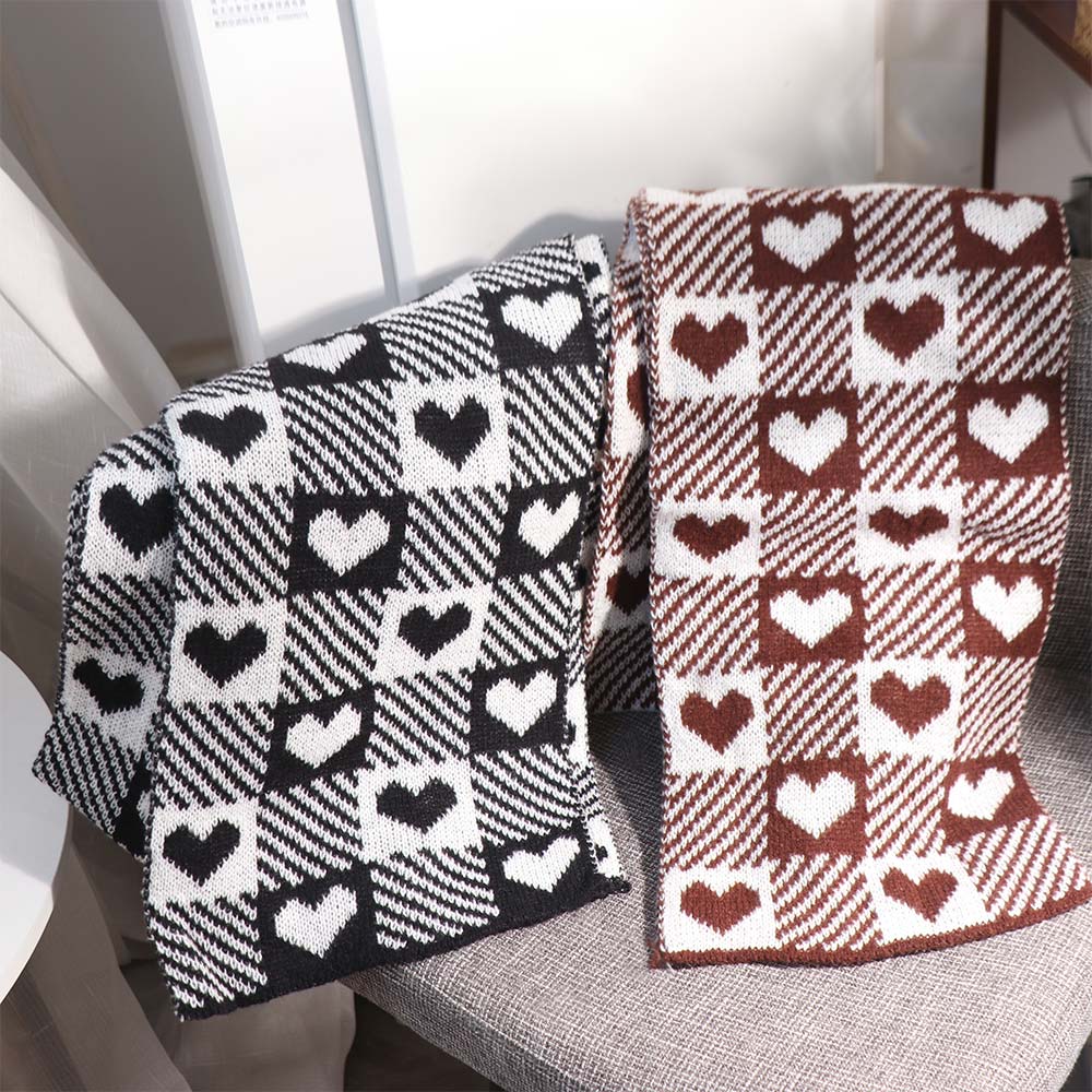 Korean Style Plaid Heart Scarf Thickened Winter Cashmere Shawl Elegant Y2K Checkered Scarf  Unisex