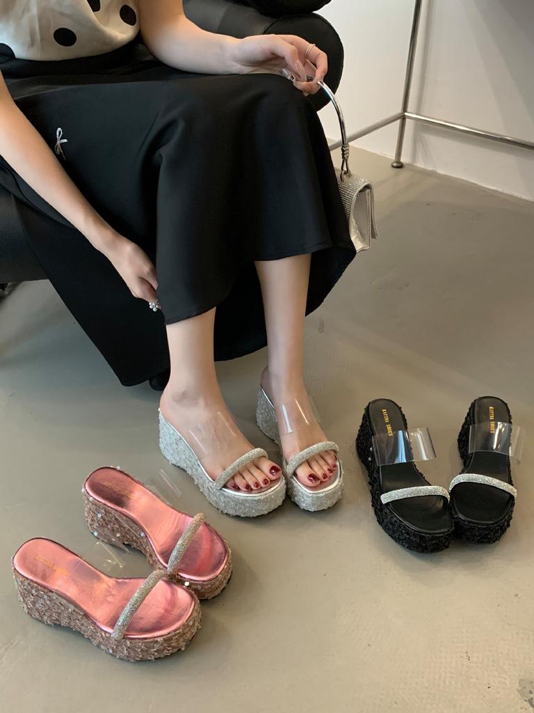 Rhinestone slippers women's 2025 new summer versatile outer wear one-word with waterproof table thick-soled thick-heeled high heels