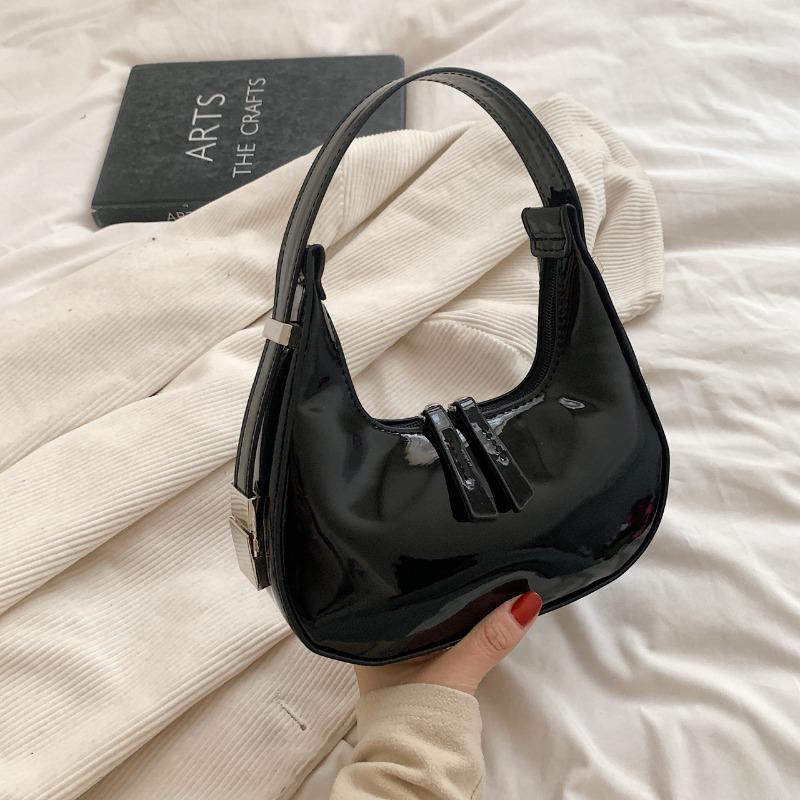 Popular women's bags spring and summer new simple and fashionable glossy shoulder bags underarm bags moon bags