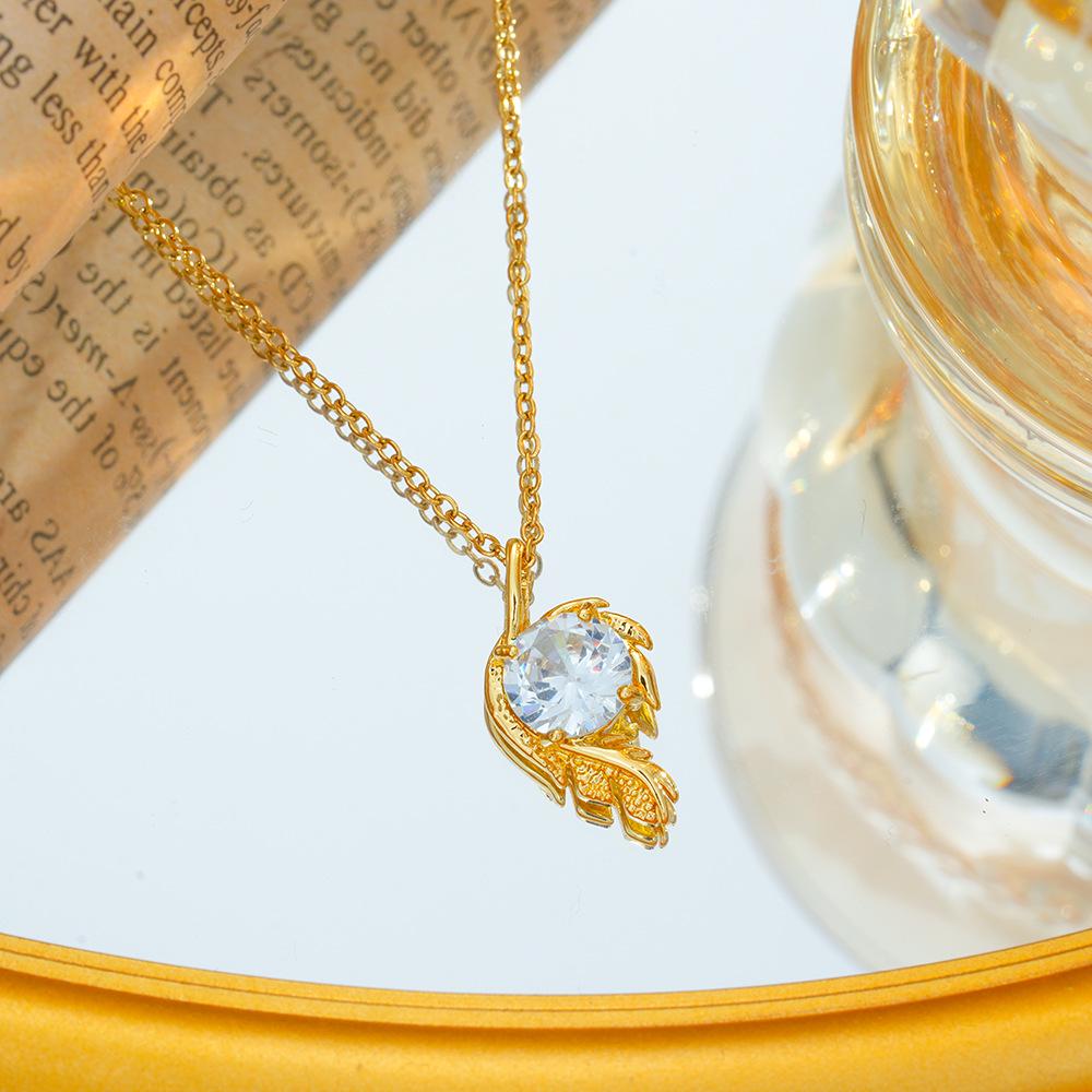 Titanium Steel Non-fading Necklace - European & American Style, Light Luxury, Versatile Korean Fashion, Perfect for Women and Girlfriend Gifts.