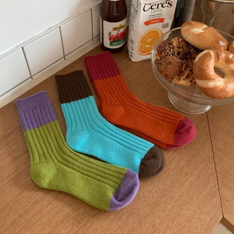 Student Ankle Socks Vivid Kitsch Blue Knit Socks