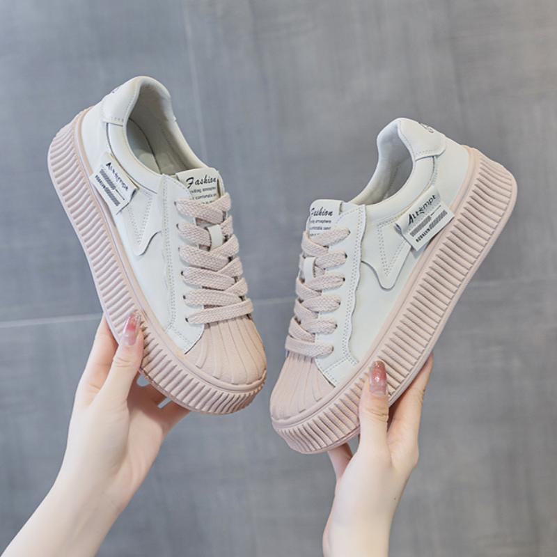 Chaussures blanches à bout coquille pour femmes printemps et été respirantes et confortables chaussures décontractées baskets à lacets à semelles épaisses rehaussantes