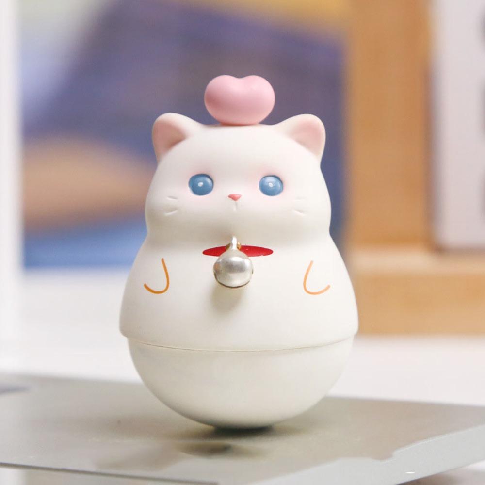 Cartoon Cat Resin Ornament Shake Toys Cat Car Decorations Cat Swinging Doll  Home Decor