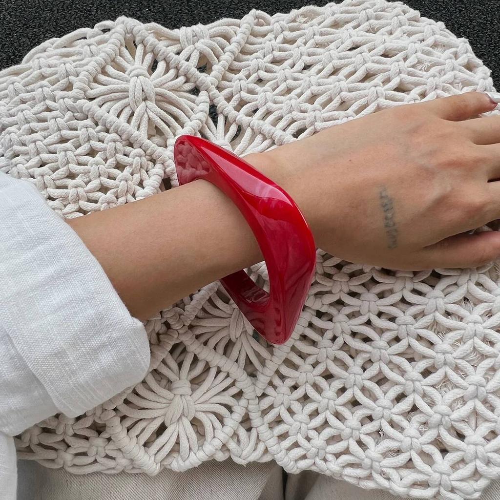 IngeSight.Z 3 Style Punk Red Acrylic Resin Chunky Bangles Women On Hand 2026 New Geometric Wide Metal Bracelet Aesthetic Jewelry