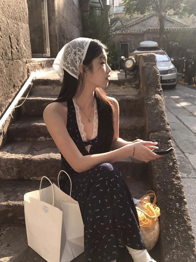 

Korean Lace Patchwork Floral Halter Camisole Dress for Women - Slimming Waist, Long Skirt Extra Large синий