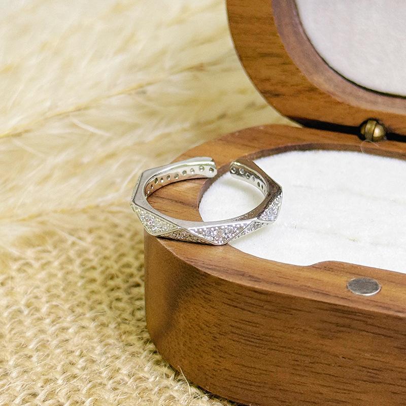 [Ice Crystal Butterfly Shadow] Sea Blue Zircon Exquisite Butterfly Opening Ring Light Luxury Niche Super Immortal Stacked Ring Woman