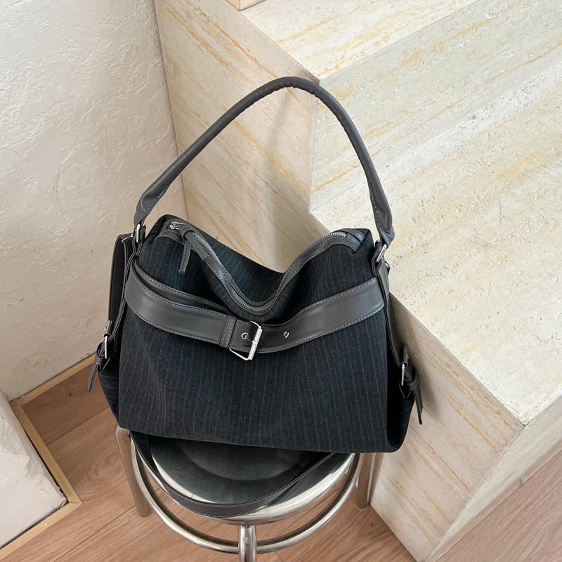 2026 New Arrival Retro Tote: High-End Fashion Simple Casual Crossbody Shoulder Bag for Women