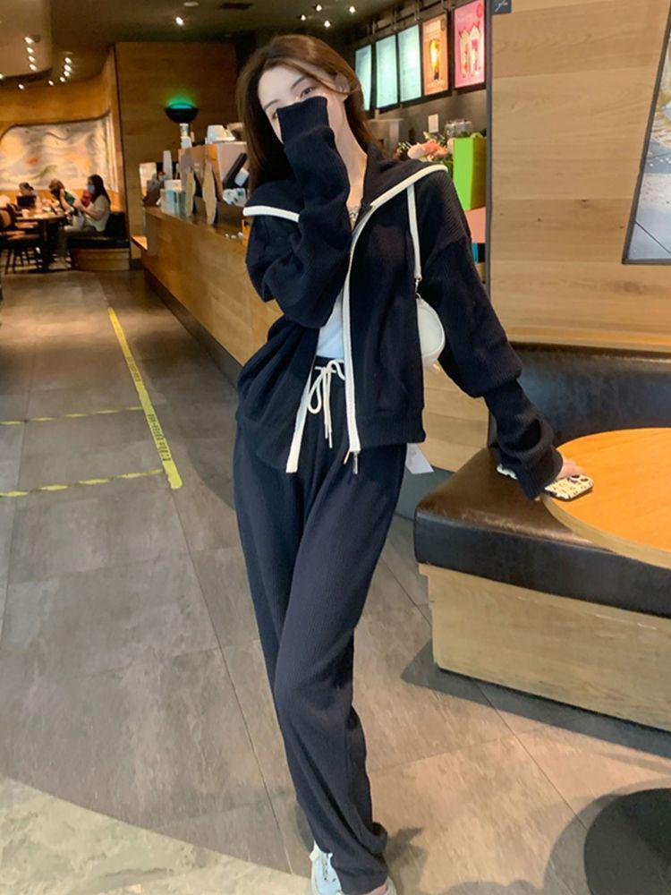 Korean Style Women's Casual Autumn Two-Piece Set: Trendy Loose-Fit Running Suit