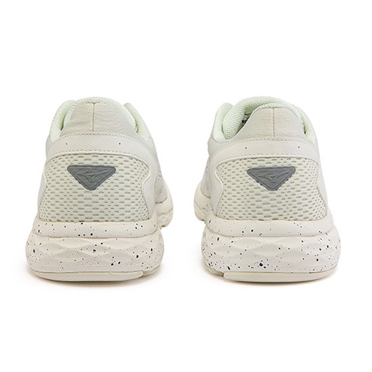 Mizuno RC-03 Sports Mesh Fabric Non-Slip Wear-Resistant Breathable Low-Top Casual