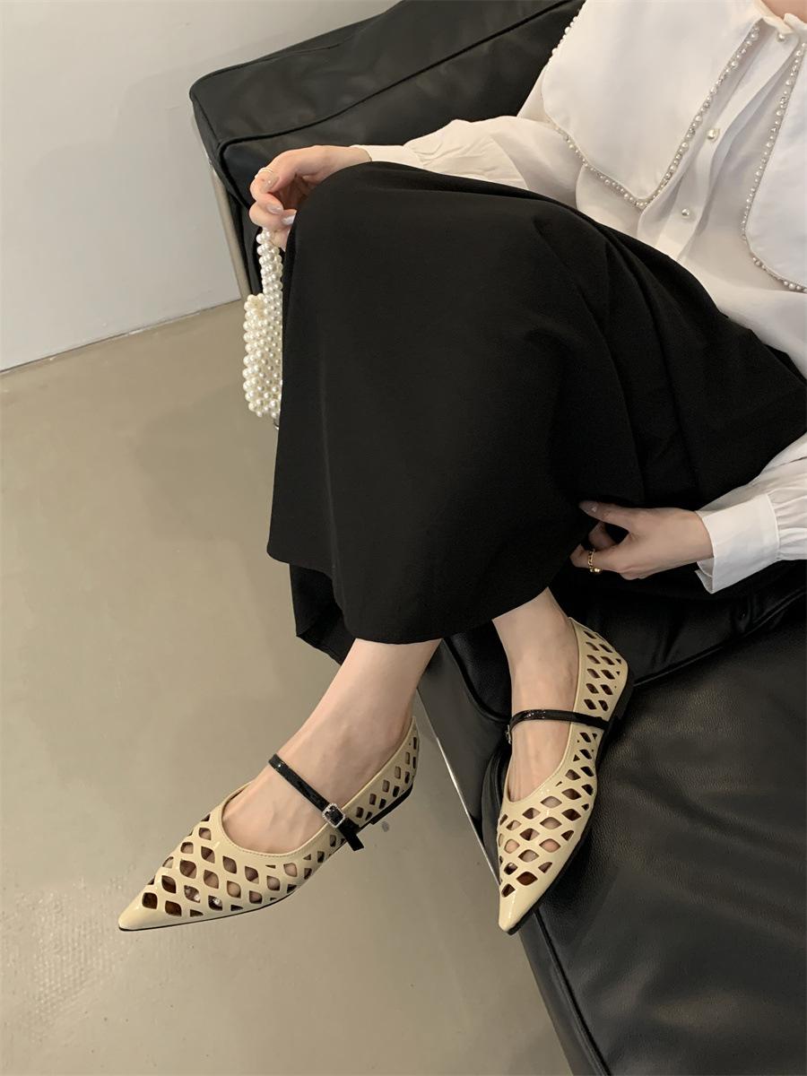 

French pointed V-mouth word with thick heel single shoes women s mid-heel spring leather soft-soled Mary Jane shoes 40 абрикосовый