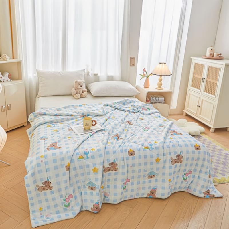 

Grace Solid Color Cool-Touch Antibacterial Quilt