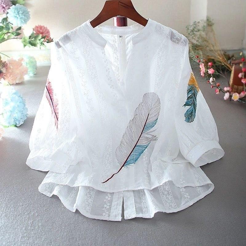 Embroidered Lace Blouse With V Neck And Lantern Sleeves For Summer Fashion