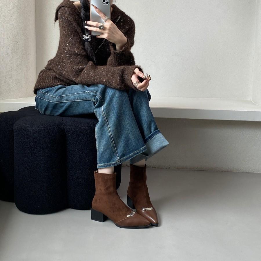 French Pointed Middle Heel Socks Boots Women's Autumn and Winter New Rear Zipper Thick Heel Thin Boots Fashion Short Women's Boots