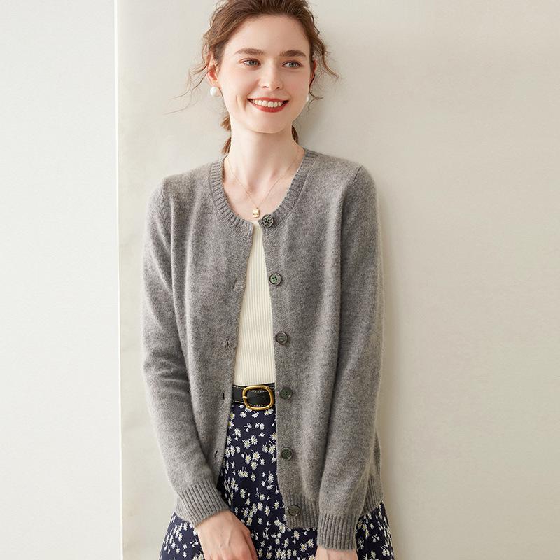 2025 Women's Cashmere Round Neck Loose Knit Sweater - Soft, Fluffy, Versatile Outerwear for Autumn and Winter