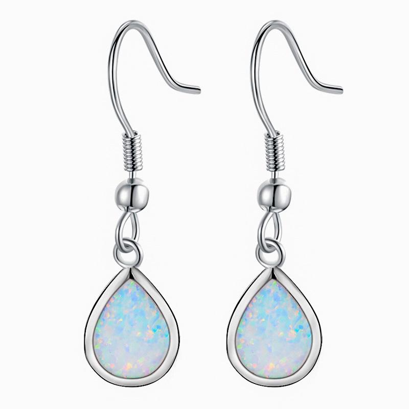 New Daily Versatile White Teardrop Shaped Earrings for Women with A Natural and Casual Style Showing Off Their Face