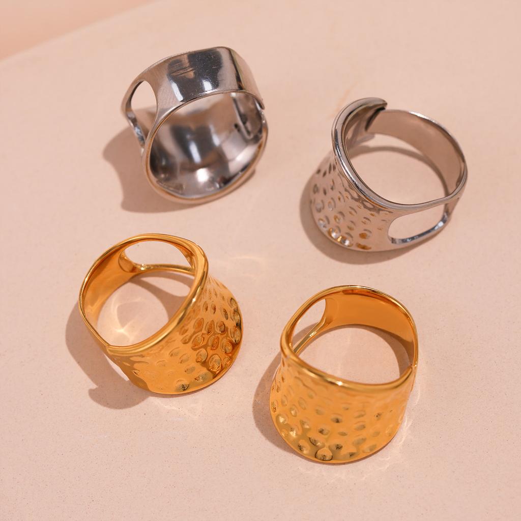 Gold Color Zinc Alloy 316 Stainless Steel Gold Plated 18K Luxury Ring Women's Blue Enamel Heart Open Ring Girls Fashion Zircon