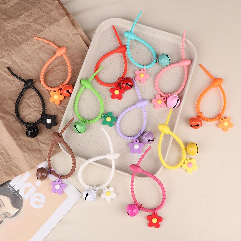 1Pc Sweet Candy Color Tadpoles Bell Keychain Silicone Floral Keyring For Girls Bag Pendant Car Key Ring Backpack Decoration