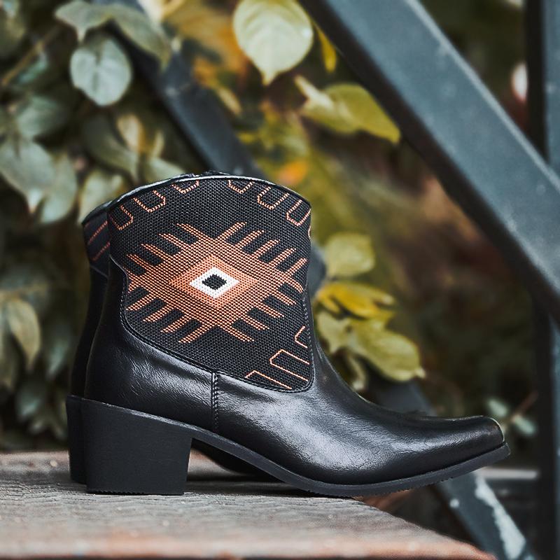 Fashion Personality Men's High Top Shoes PU Leather  Ankle Boots Anti Slip Male Chelsea Boots Street Style Men Business Botas Sneakers