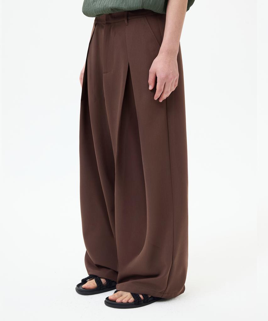 TRILLION Front V-Tuck Wide Slacks [Brown]