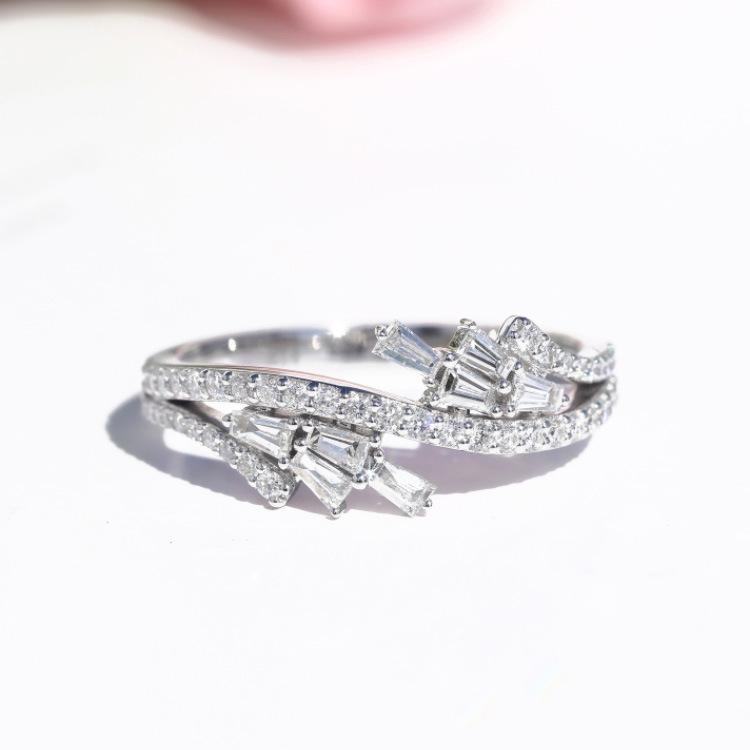 White Gold Diamond Ring Niche Design Set Diamond Ring Fashion All Purpose Commuter Ring