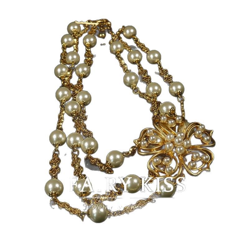 Vintage Floral Pearl Jewelry Set: Elegant Multi-layer Necklace & Earrings