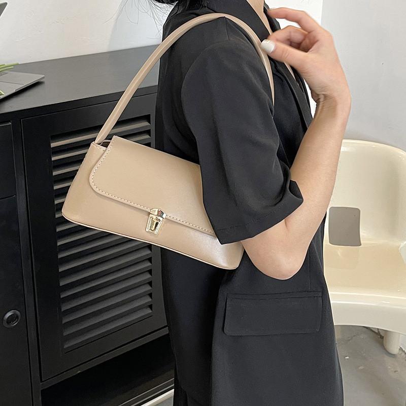 Small Pu Crossbody Bag For Women With Lock Closure For Daily Casual Use