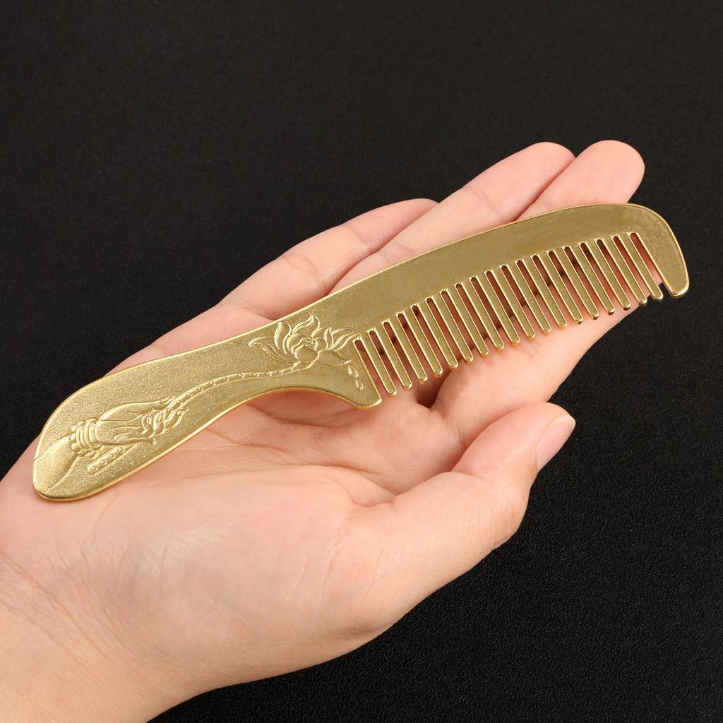 Handgefertigte Vintage-Kämme aus Messing, Antike Chinesische Kupferkämme, Schminktischornamente und -dekorationen, Exquisite Sammlerstücke