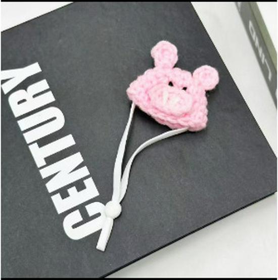 Valentine's Pearl Desktop Goose Set with Mini Knitted Hat & Adjustable Wings Clothing