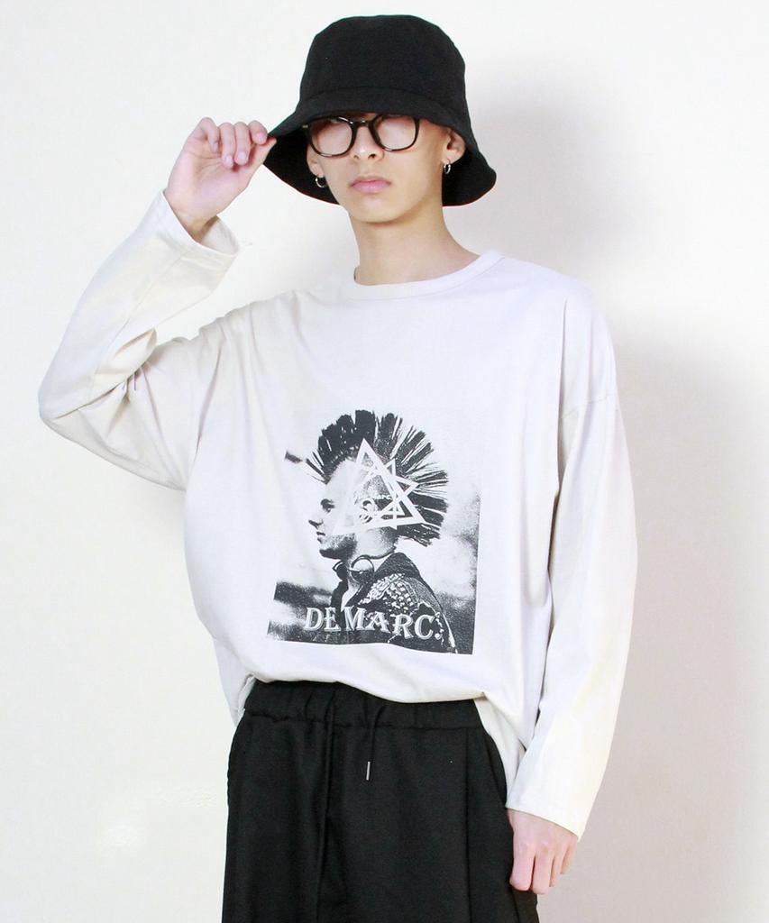 Deumakeu Dark Punk Graphic Boxy Fit T-Shirt Beige