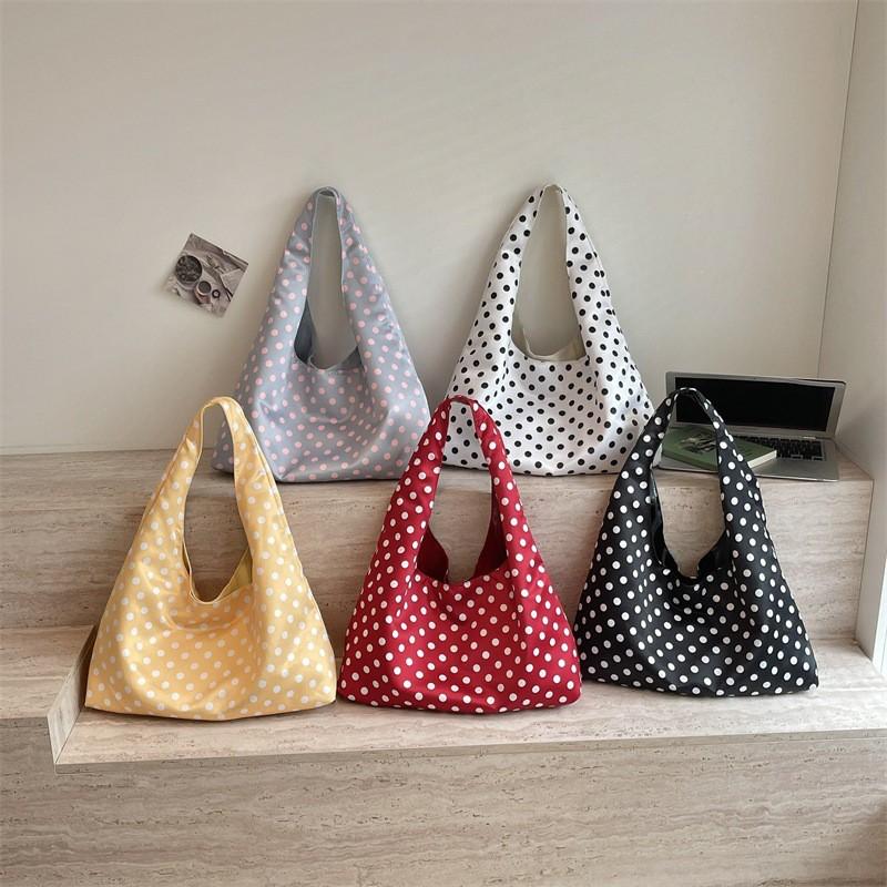 Grote capaciteit Polka Dot Schoudertote Tas Dames Dagelijkse Pendel Kantoor Gebruik PU Waterdruppel Vorm